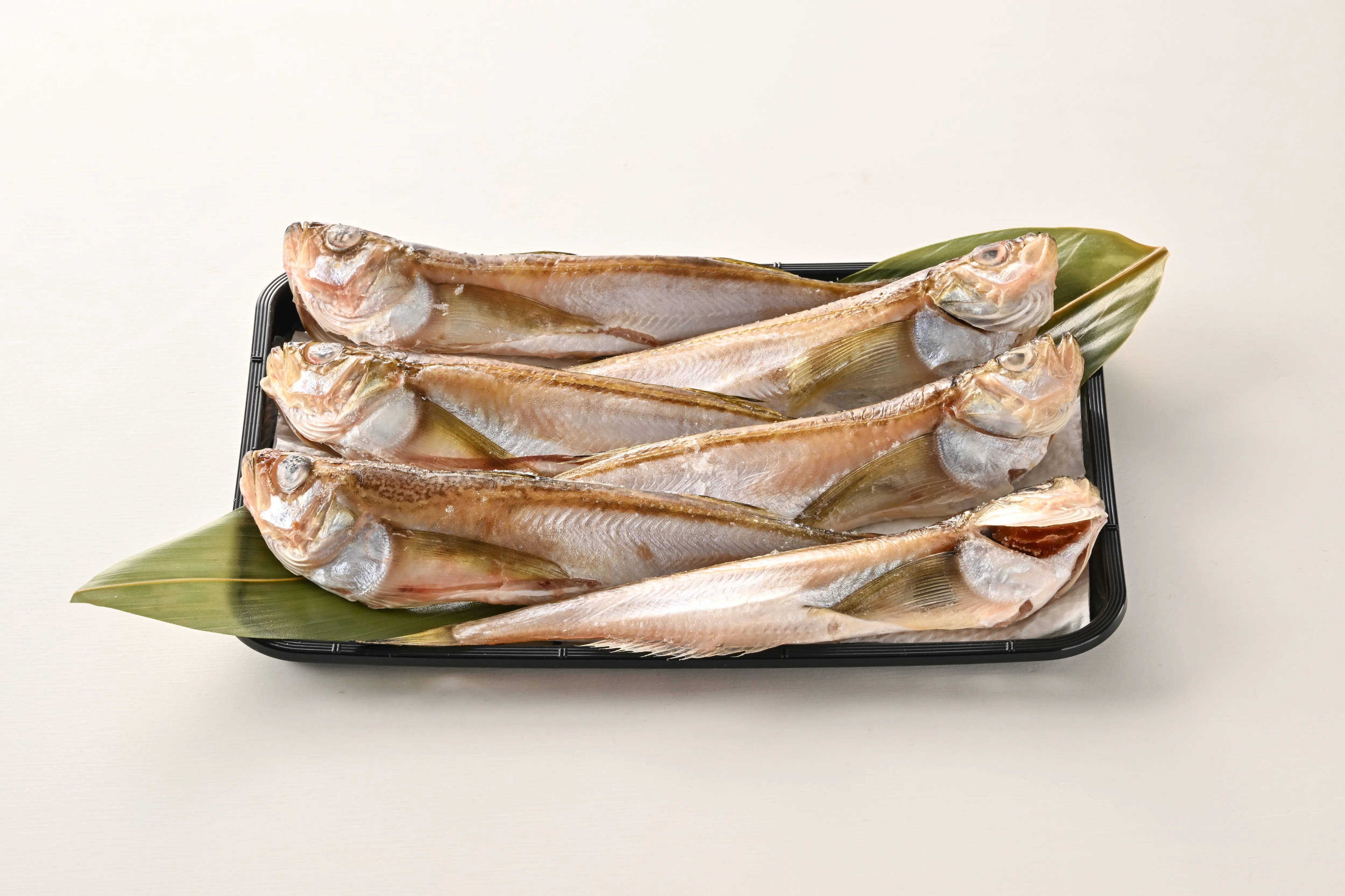 ハタハタ干物 (6～7尾入り)