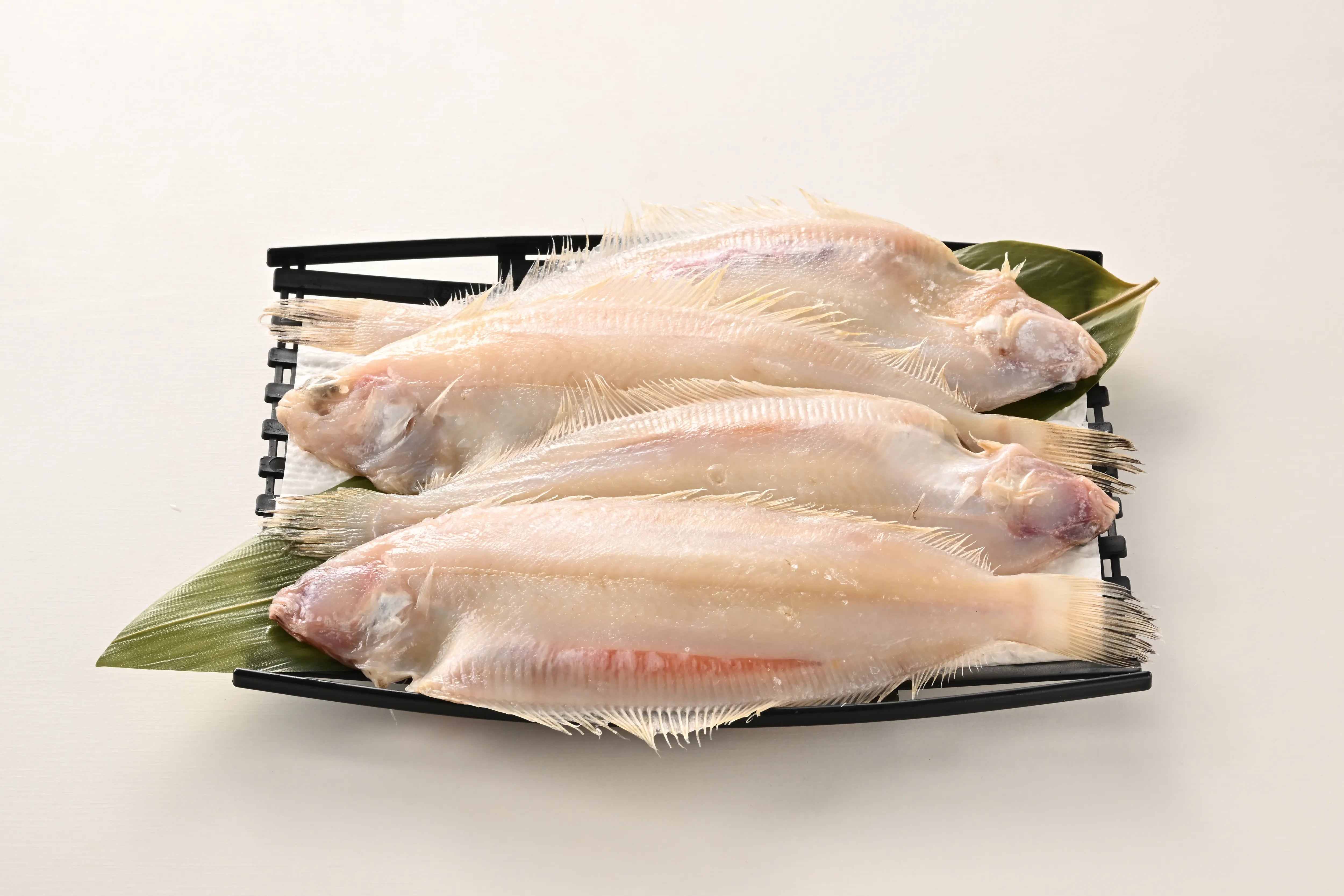 笹かれい干物 (3～4枚入り)