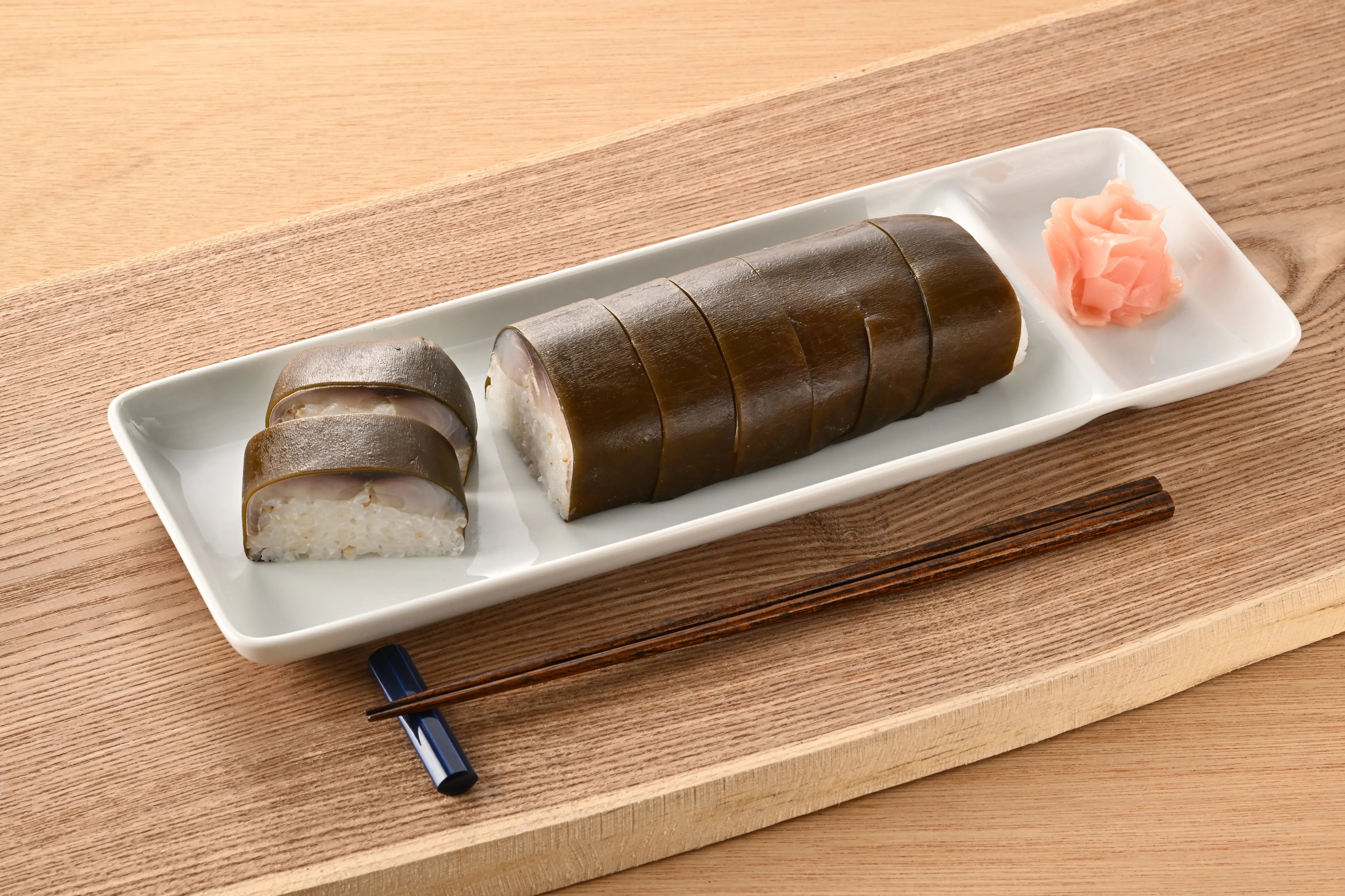 大鯖寿司 (8切）