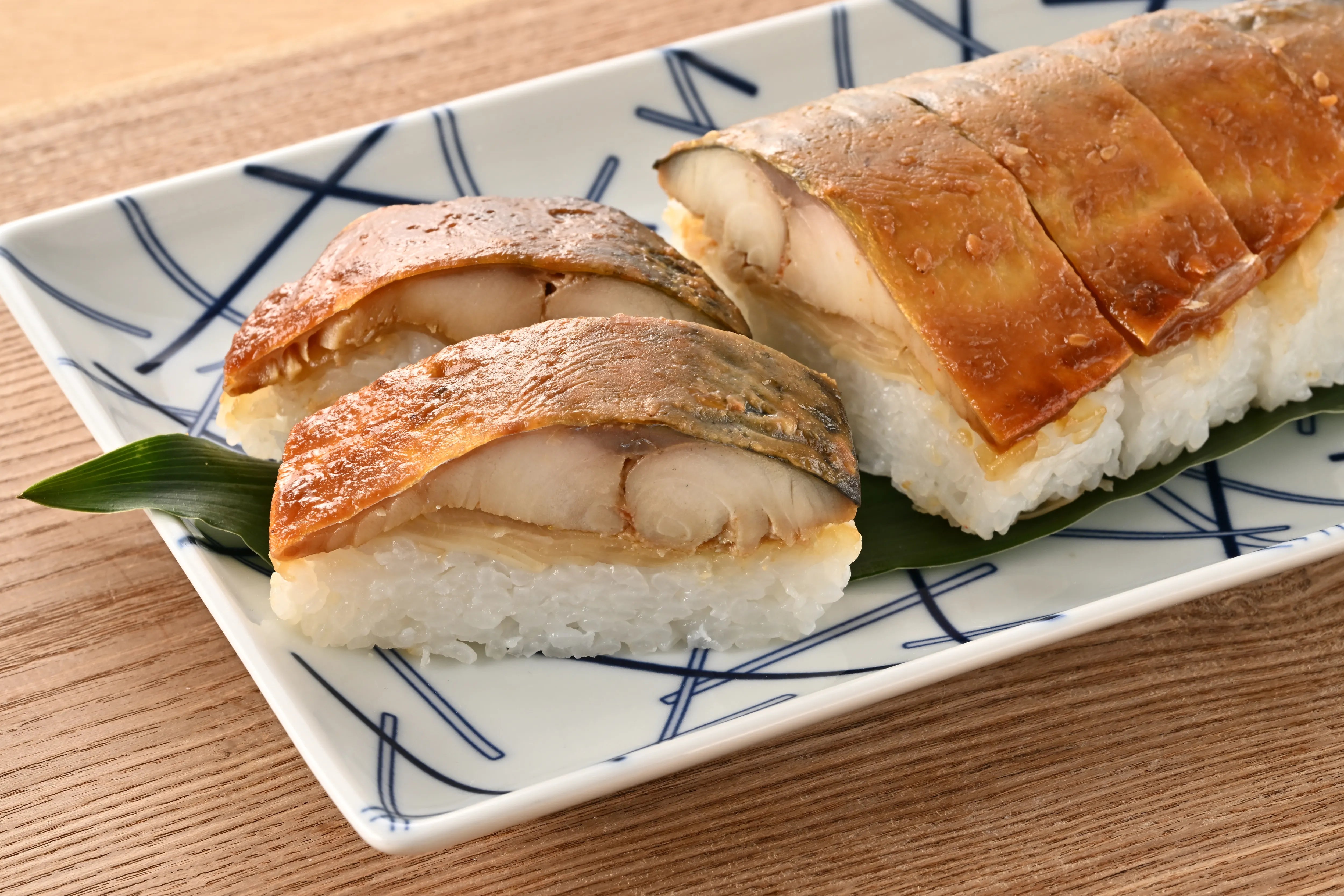 焼き味噌鯖寿司 (6切）